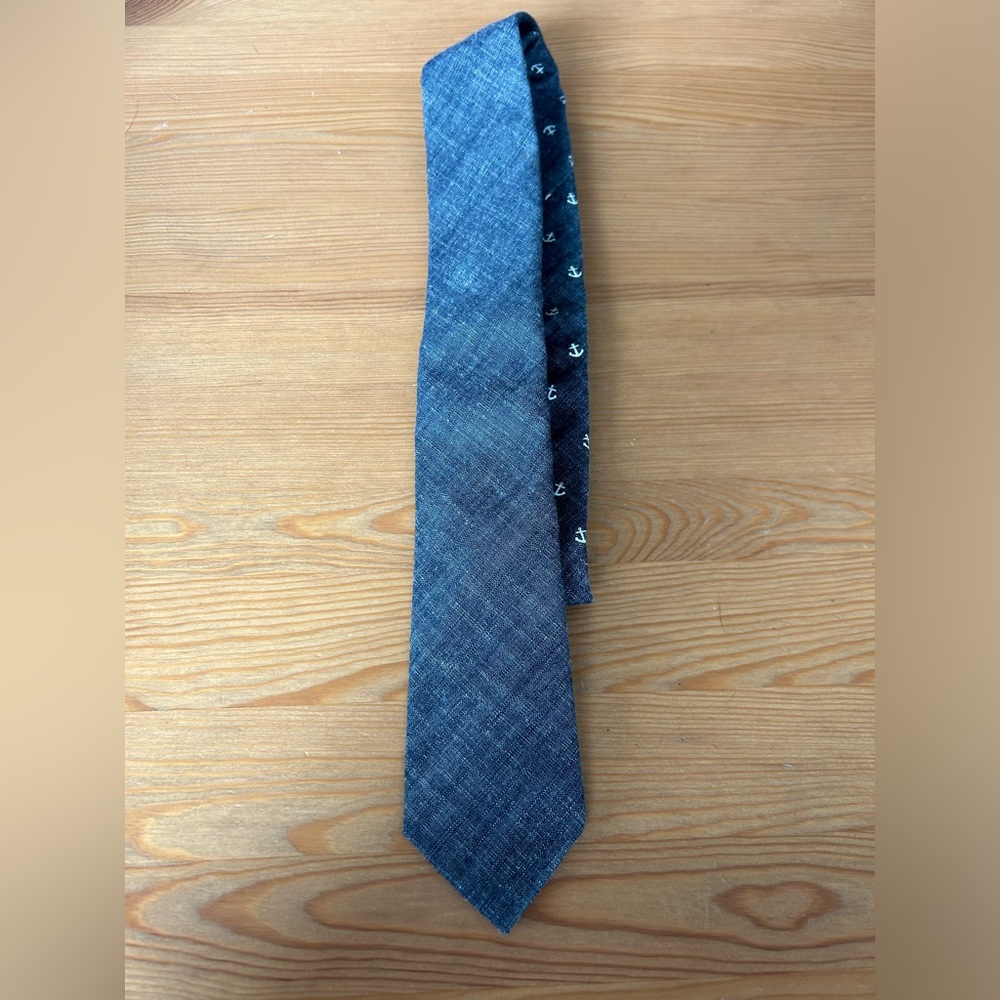 Tommy Hilfiger tie